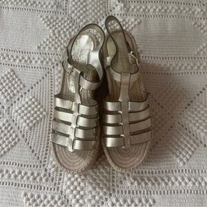 NWOT Tory Burch Fisherman Espadrille Wedge Gold Metallic Platform